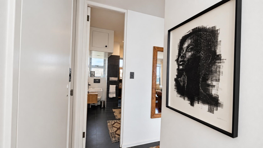 2 Bedroom Property for Sale in Green Point Western Cape